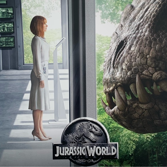 Jurassic World Official Movie Poster - Picture 2 of 4